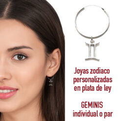 Los pendientes de aro de plata de la colección del zodiaco tienen un diámetro de 12mm Puedes comprar 1 par de pendientes de aro con el charm del signo zodiaco GEMINIS de plata o 1 pendiente individual