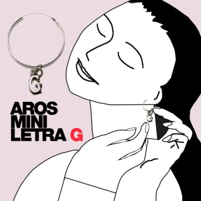 pendiente con la letra G del alfabeto es perfecto para regalar a tu pareja, entrenadora, mejor amigo o amiga, hermana, madre, hija, abuela, tía, prima, etc., y es ideal para llevar en cualquier ocasión.