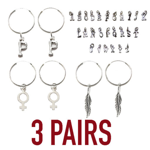 3 pares de pendientes de aro con diferentes charm, escoge estos pendientes de aro favoritos Aros con colgante pluma, iniciales Y simbolo de la mujer